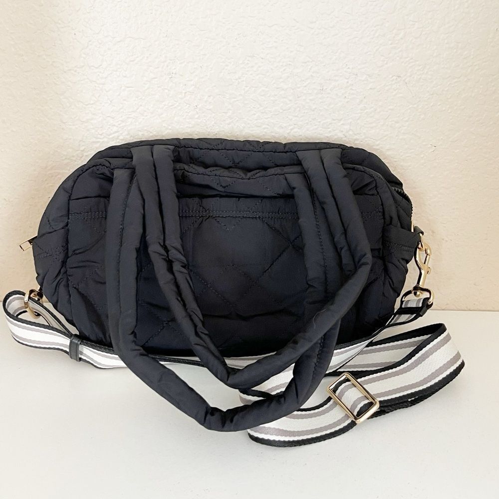 Marc Jacobs quilted puffer Travel Bag with guitar crossbody strap in black - Picture 12 of 16